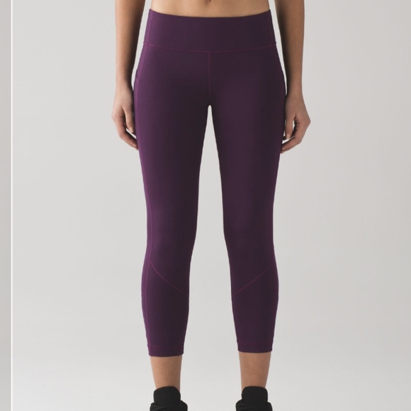 Lululemon Pace Rival Crop (22") Darkest Magenta - Picture 2 of 15